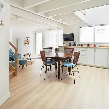 La Galerie - Maison Lotus 波尔尼克